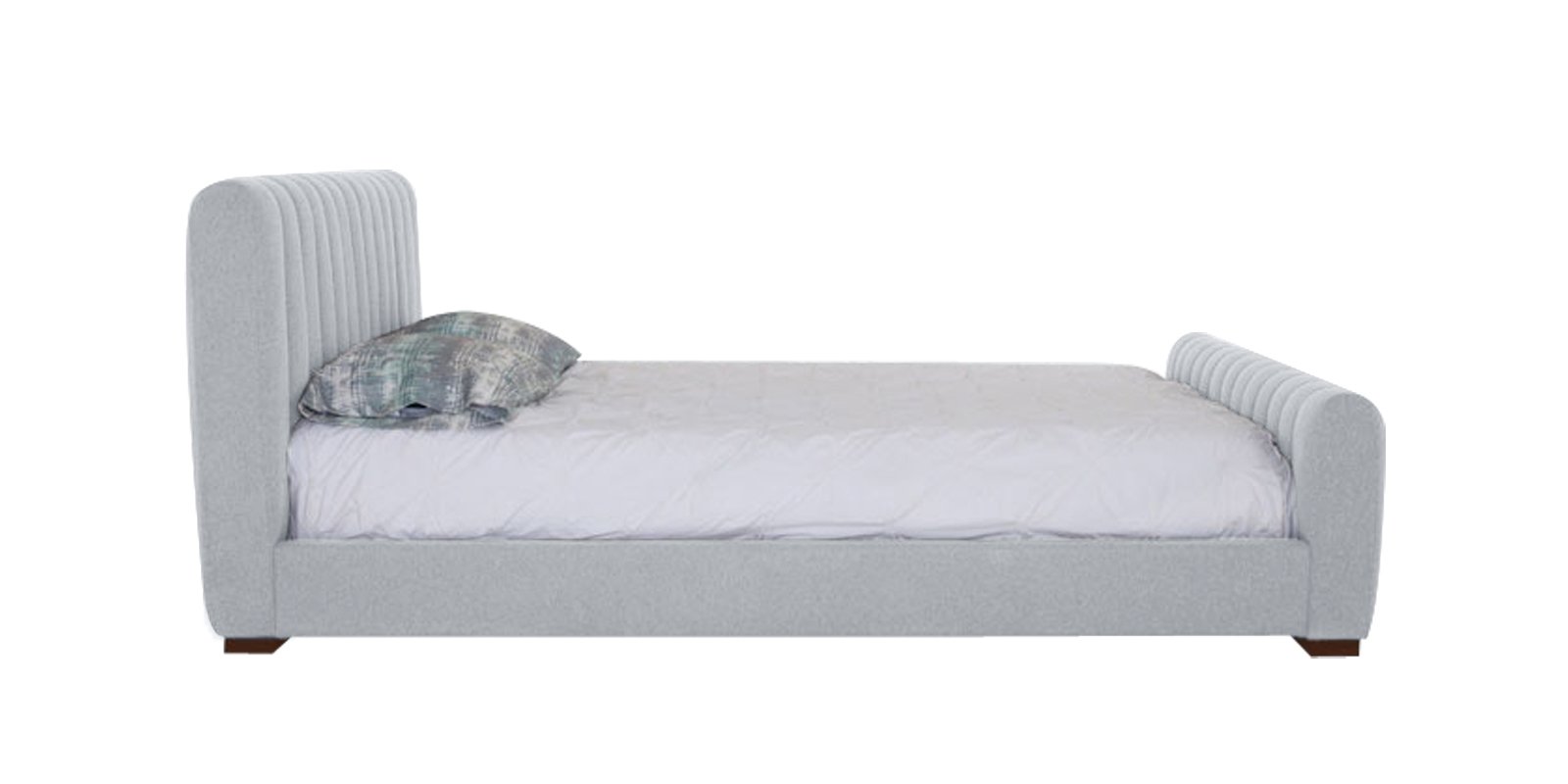 Charming Colonial Queen Size Bed